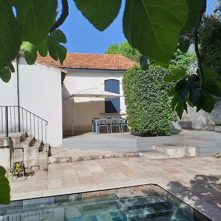 La Maison Bleue Ним